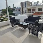 Bella's Place - Stylish 2bd With Large Veranda * 拉纳卡