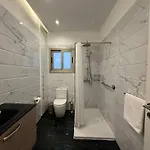 公寓 Bella's Place - Stylish 2bd With Large Veranda 拉纳卡