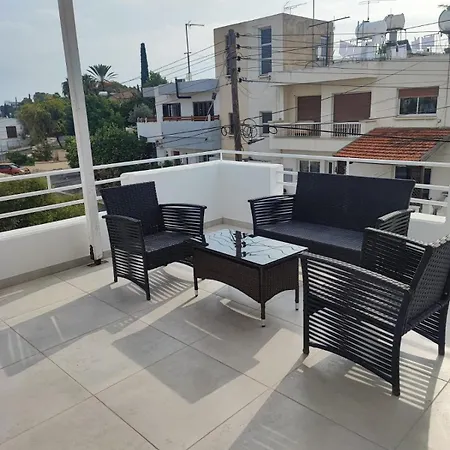 Bella's Place - Stylish 2bd With Large Veranda * Ларнака
