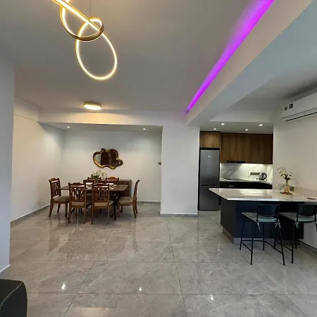 Апартаменты Bella's Place - Stylish 2bd With Large Veranda *
