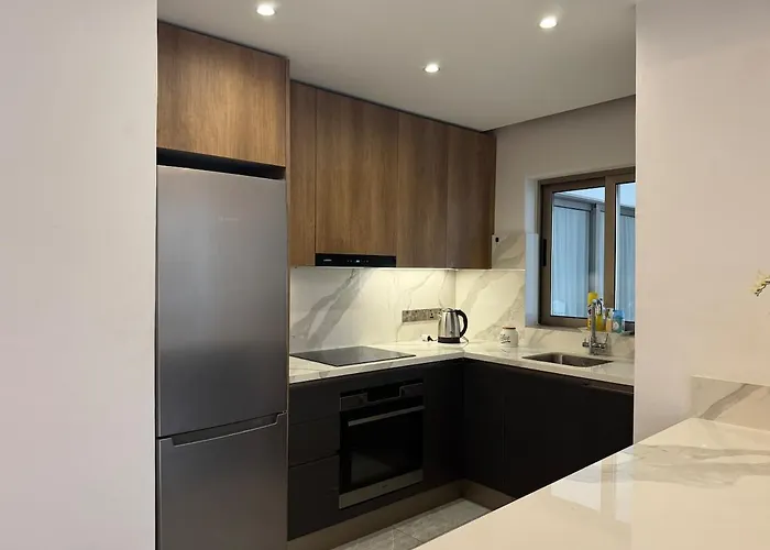 Bella's Place - Stylish 2bd With Large Veranda