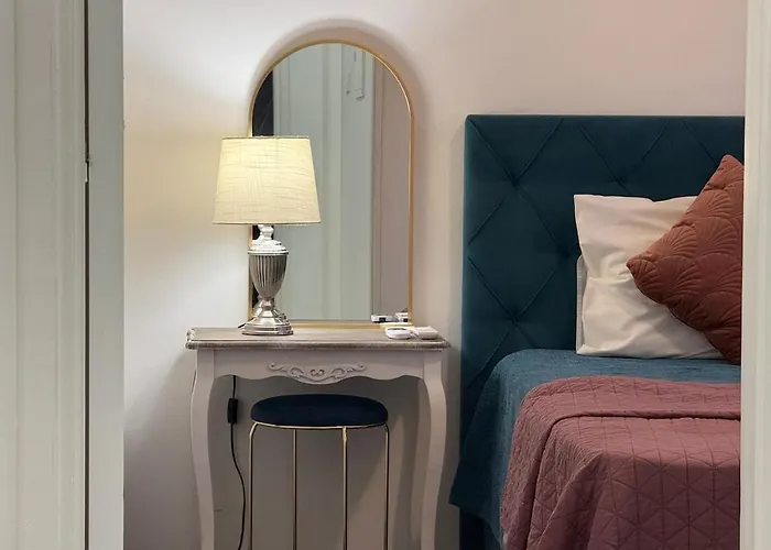 Bella's Place - Stylish 2bd With Large Veranda Апартаменты