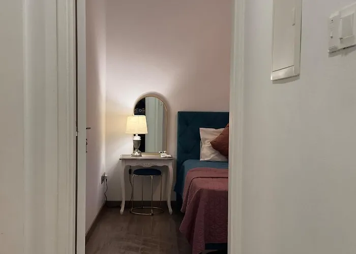 Апартаменты Bella's Place - Stylish 2bd With Large Veranda